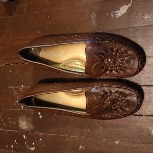 Pierre Dumas casual woman flats size 7